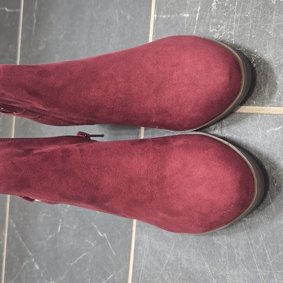 Market & Spruce Women's Burgundy Ankle Bootie Boots Wedge Suede Zipper - Picture 2 of 8